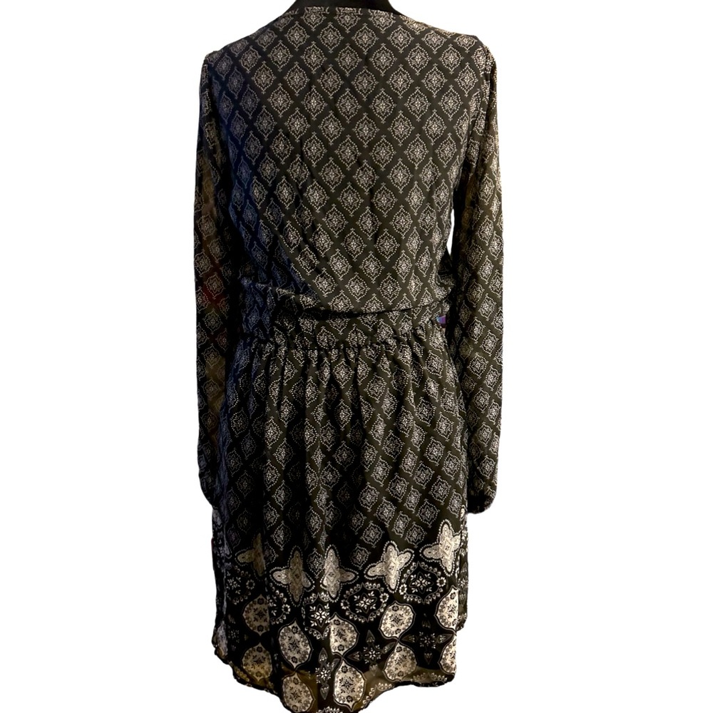 NWT Mudd Black & White chiffon babydoll dress. Juniors size Small. - Picture 3 of 5